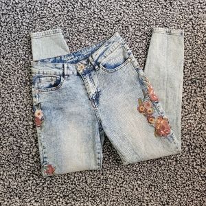 Hippie Laundry Floral Embroidered Jeans